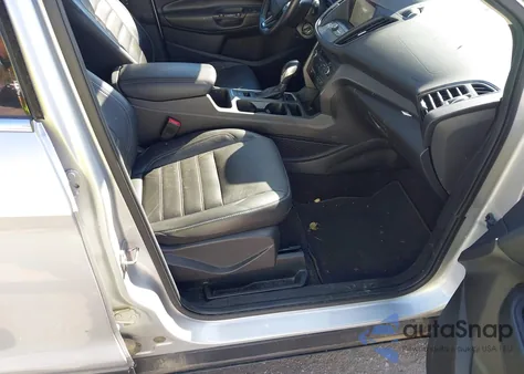 2018 Ford Escape Sel z USA, uszkodzony, nr VIN 1FMCU9HD9JUB33519